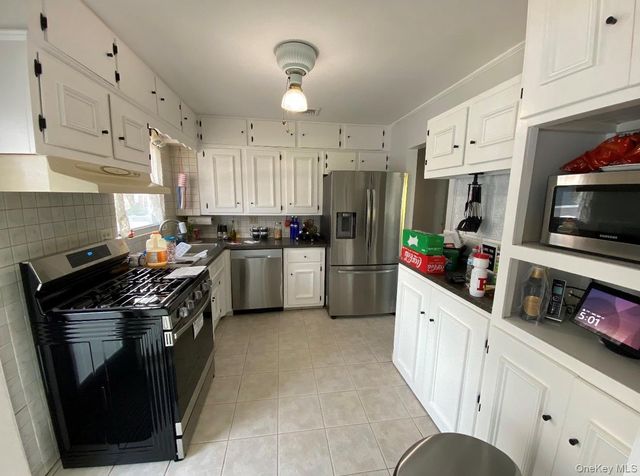 311 Atlantic Avenue, Freeport, NY 11520