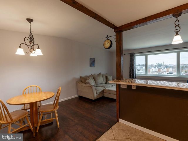 7039 CREASE LN, Philadelphia, PA 19128