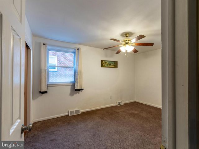 7039 CREASE LN, Philadelphia, PA 19128