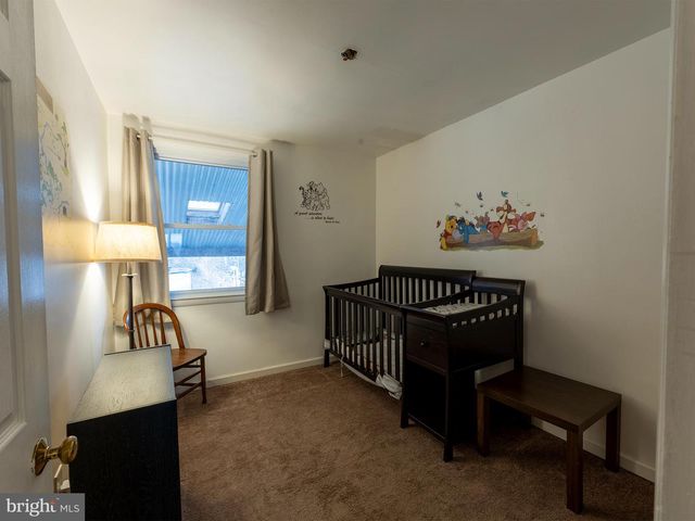 7039 CREASE LN, Philadelphia, PA 19128