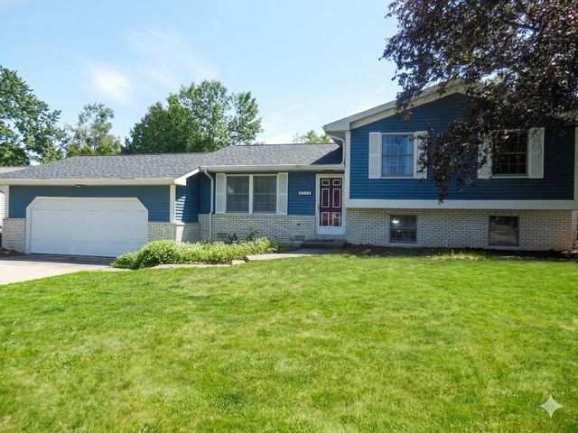 412 Wilcox Parkway, Clare, MI 48617