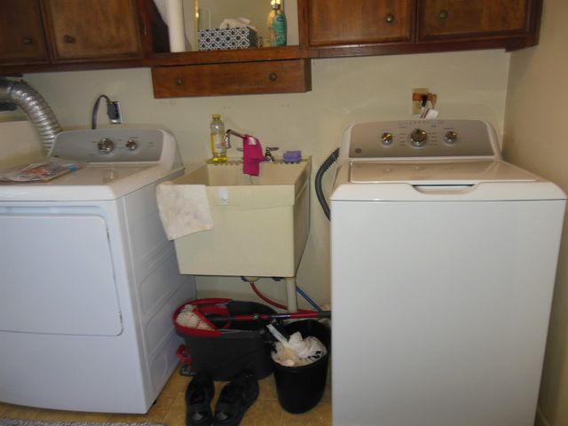 412 Wilcox Parkway, Clare, MI 48617