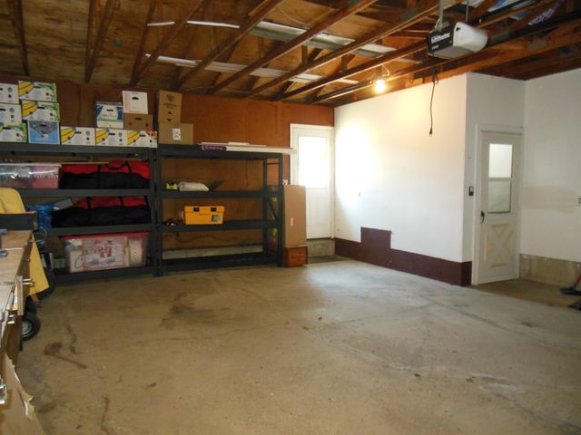 412 Wilcox Parkway, Clare, MI 48617