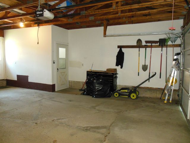 412 Wilcox Parkway, Clare, MI 48617