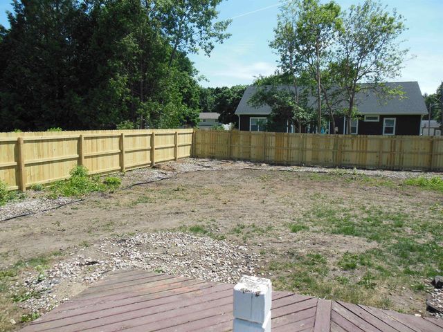 412 Wilcox Parkway, Clare, MI 48617