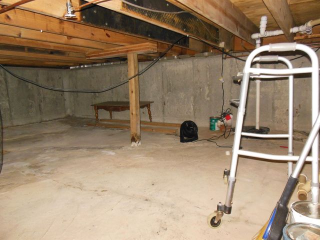 412 Wilcox Parkway, Clare, MI 48617
