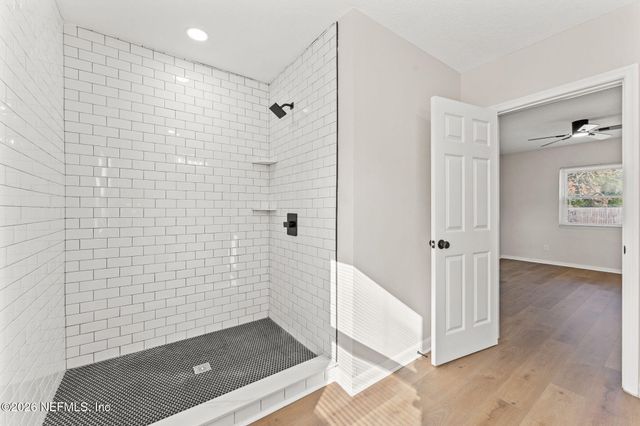 2456 CLEMSON Road, Jacksonville, FL 32217