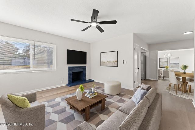 2456 CLEMSON Road, Jacksonville, FL 32217