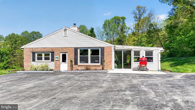 358 LAMMEY RD, Honey Brook, PA 19344