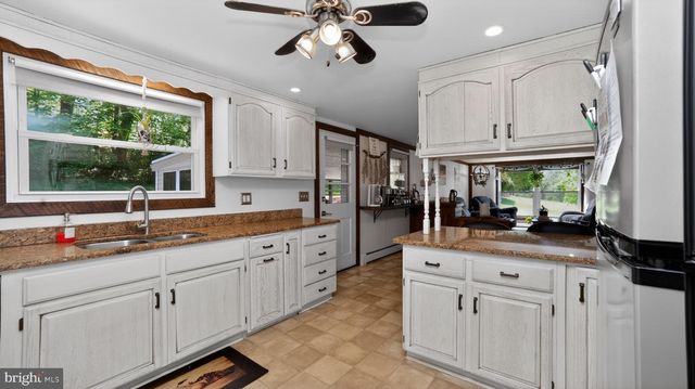 358 LAMMEY RD, Honey Brook, PA 19344
