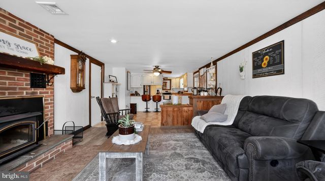 358 LAMMEY RD, Honey Brook, PA 19344