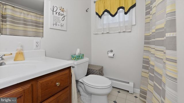 358 LAMMEY RD, Honey Brook, PA 19344