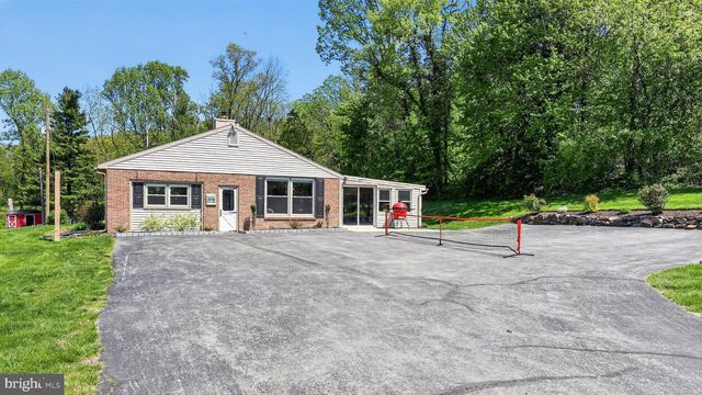 358 LAMMEY RD, Honey Brook, PA 19344