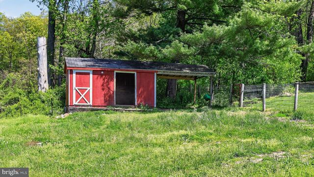 358 LAMMEY RD, Honey Brook, PA 19344