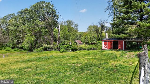 358 LAMMEY RD, Honey Brook, PA 19344