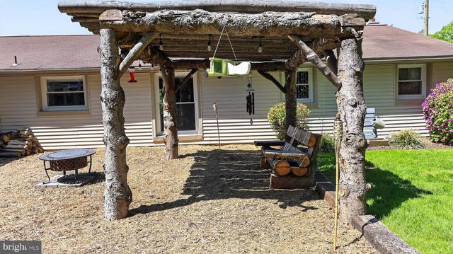 358 LAMMEY RD, Honey Brook, PA 19344