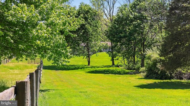 358 LAMMEY RD, Honey Brook, PA 19344