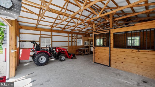 358 LAMMEY RD, Honey Brook, PA 19344