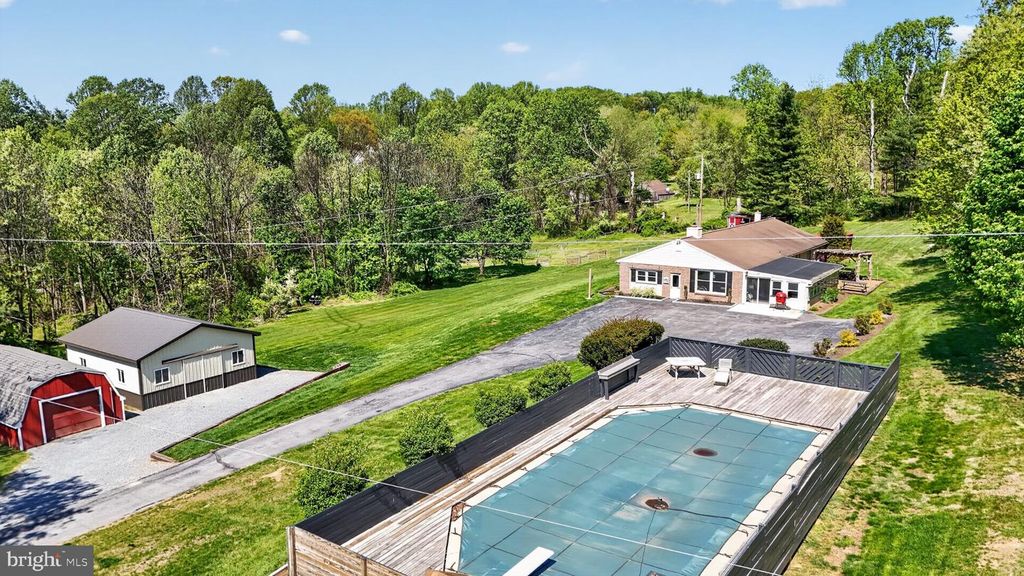 358 LAMMEY RD, Honey Brook, PA 19344