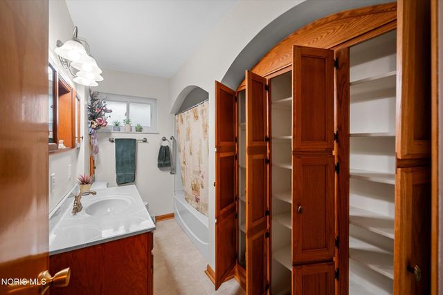5439 Ketukkee Trail, Toledo, OH 43611