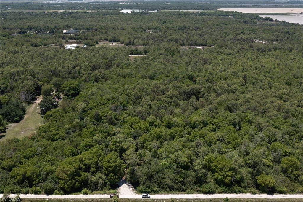 Lager Lane, NAPLES, FL 34114 — photo 2