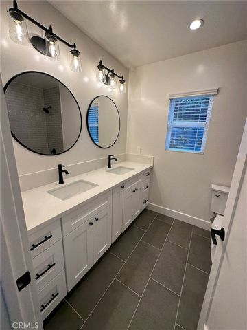 1155 N Currier Avenue B, Simi Valley, CA 93065