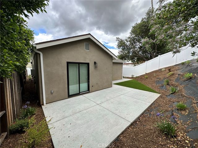 1155 N Currier Avenue B, Simi Valley, CA 93065