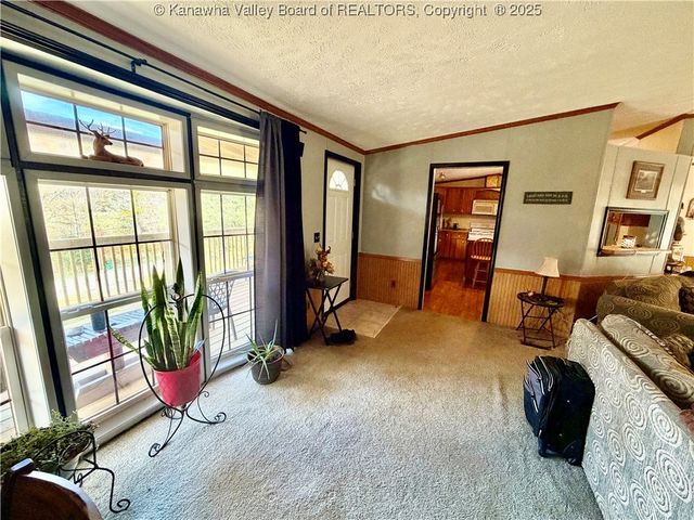 7932 Hurricane Creek Road, Winfield, WV 25213