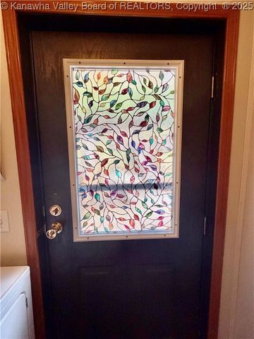 7932 Hurricane Creek Road, Winfield, WV 25213