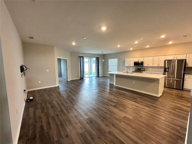 544 GADSDEN LANE, Polk City, FL 33868