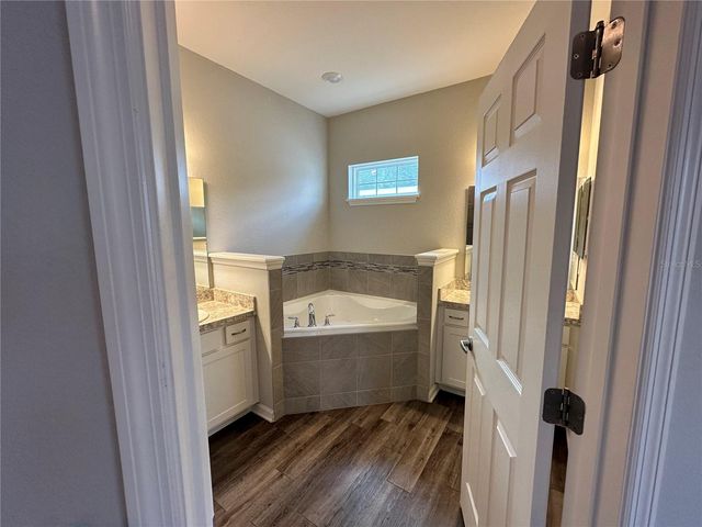 544 GADSDEN LANE, Polk City, FL 33868