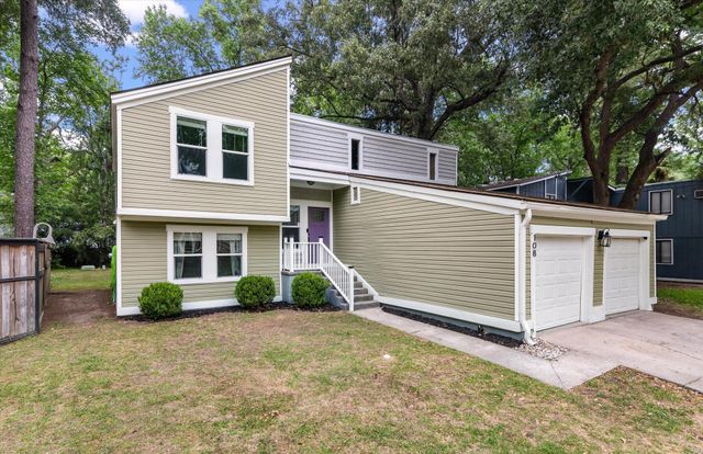 108 Lancer Drive, Summerville, SC 29485