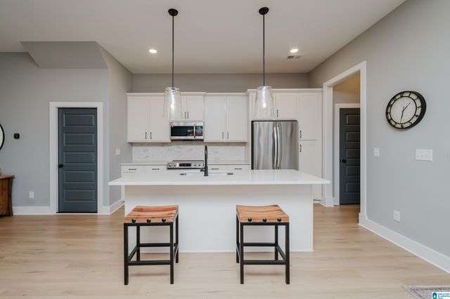 4630 EVERLEE PARKWAY, Hoover, AL 35244