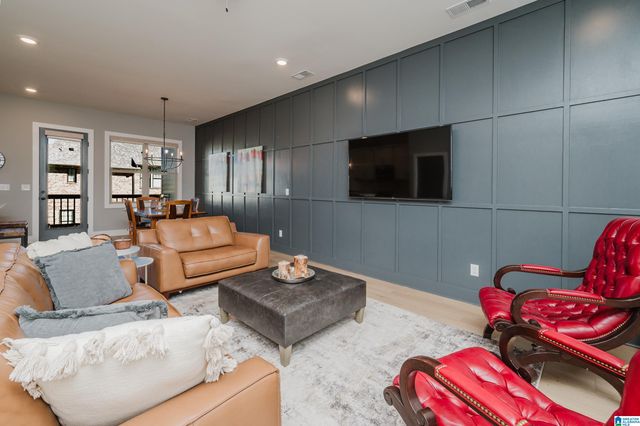 4630 EVERLEE PARKWAY, Hoover, AL 35244