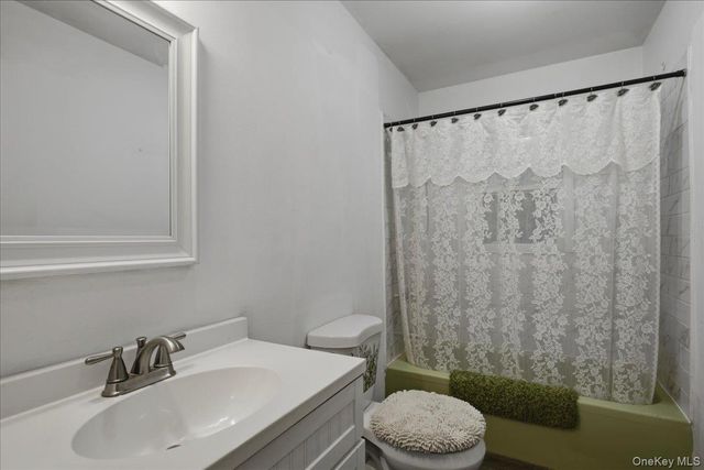 184 Fulton Street, Poughkeepsie, NY 12601