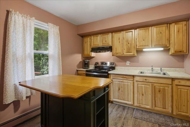184 Fulton Street, Poughkeepsie, NY 12601