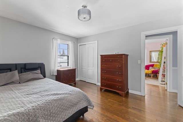 79 High St, Uxbridge, MA 01569