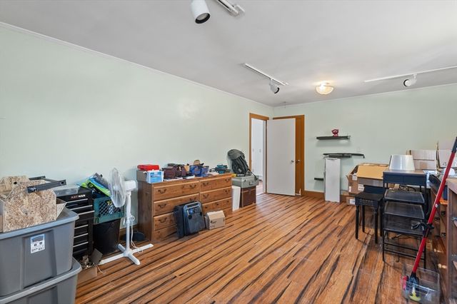 79 High St, Uxbridge, MA 01569