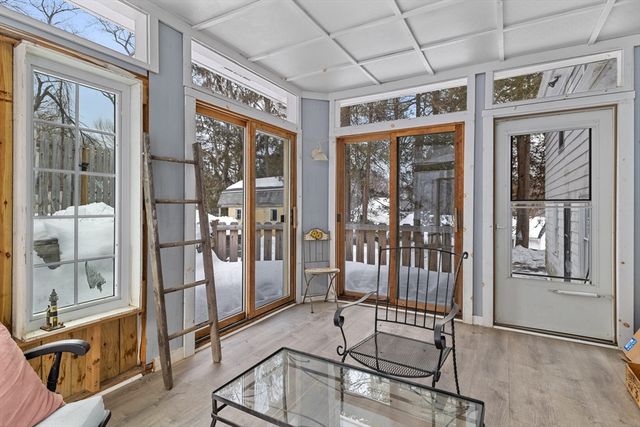 79 High St, Uxbridge, MA 01569