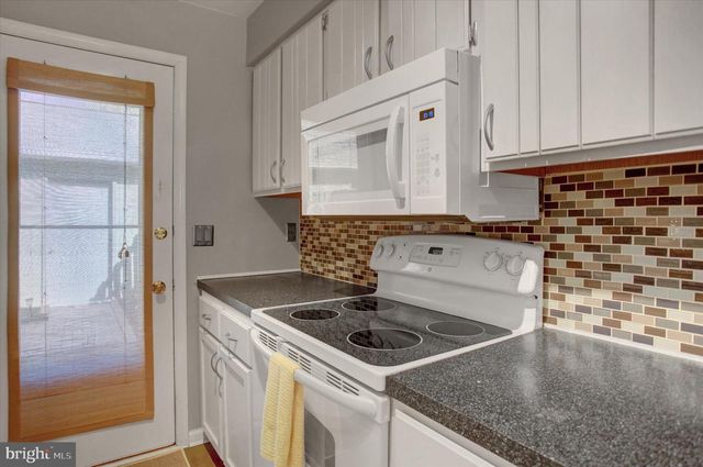 483 DELANCEY COURT, Mechanicsburg, PA 17055