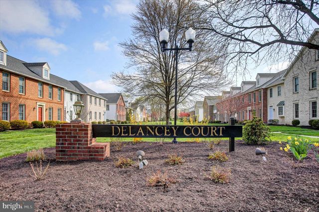 483 DELANCEY COURT, Mechanicsburg, PA 17055
