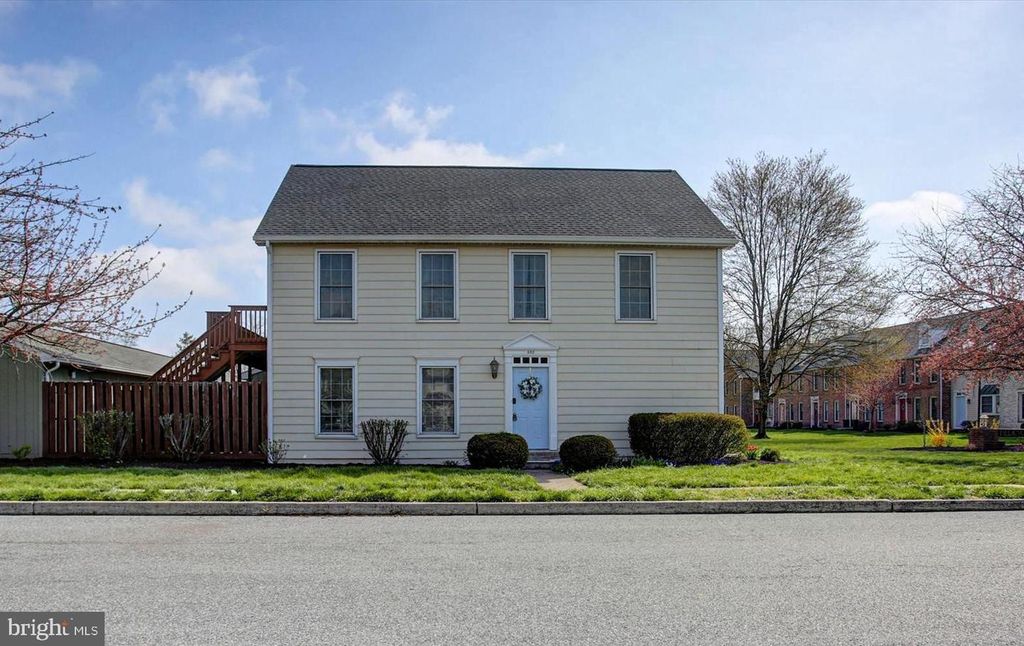 483 DELANCEY COURT, Mechanicsburg, PA 17055