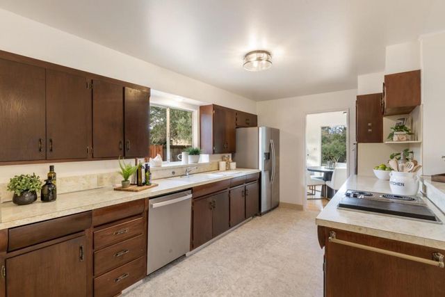 1461 Barton Drive, Sunnyvale, CA 94087