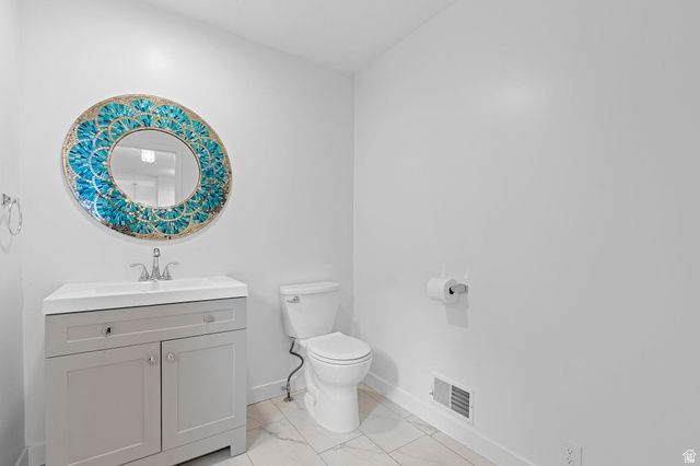 3252 S TETON DR, Salt Lake City, UT 84109