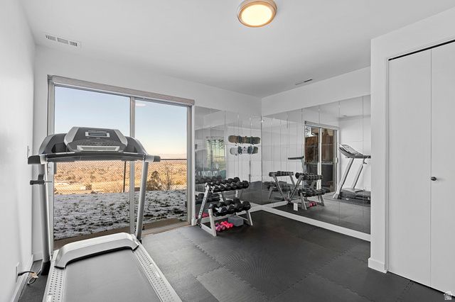 3252 S TETON DR, Salt Lake City, UT 84109