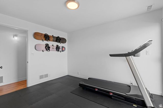 3252 S TETON DR, Salt Lake City, UT 84109