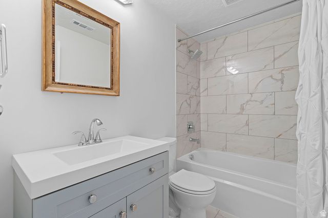 3252 S TETON DR, Salt Lake City, UT 84109