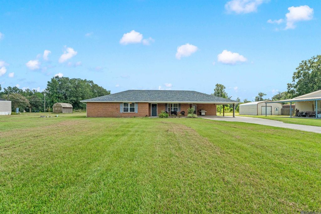 45447 Gold Place Rd, St Amant, LA 70774