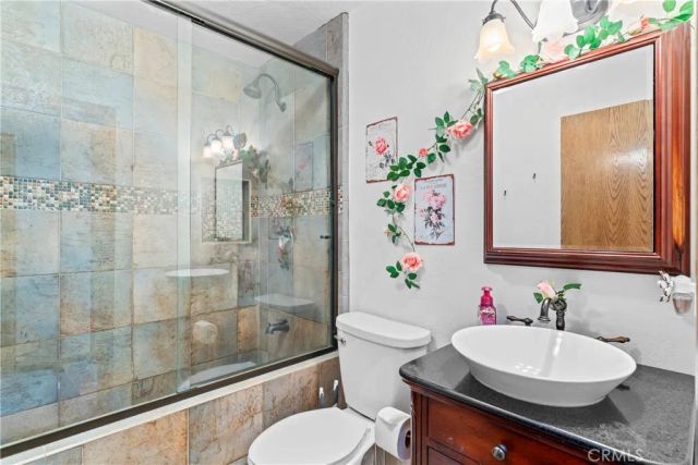 27528 Ashwood Lane, Lake Arrowhead, CA 92352