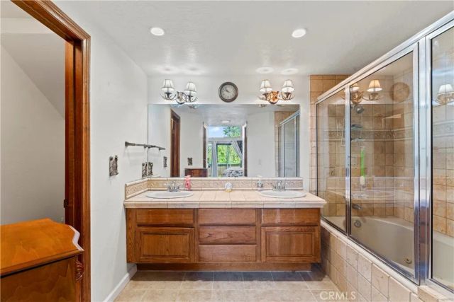 27528 Ashwood Lane, Lake Arrowhead, CA 92352
